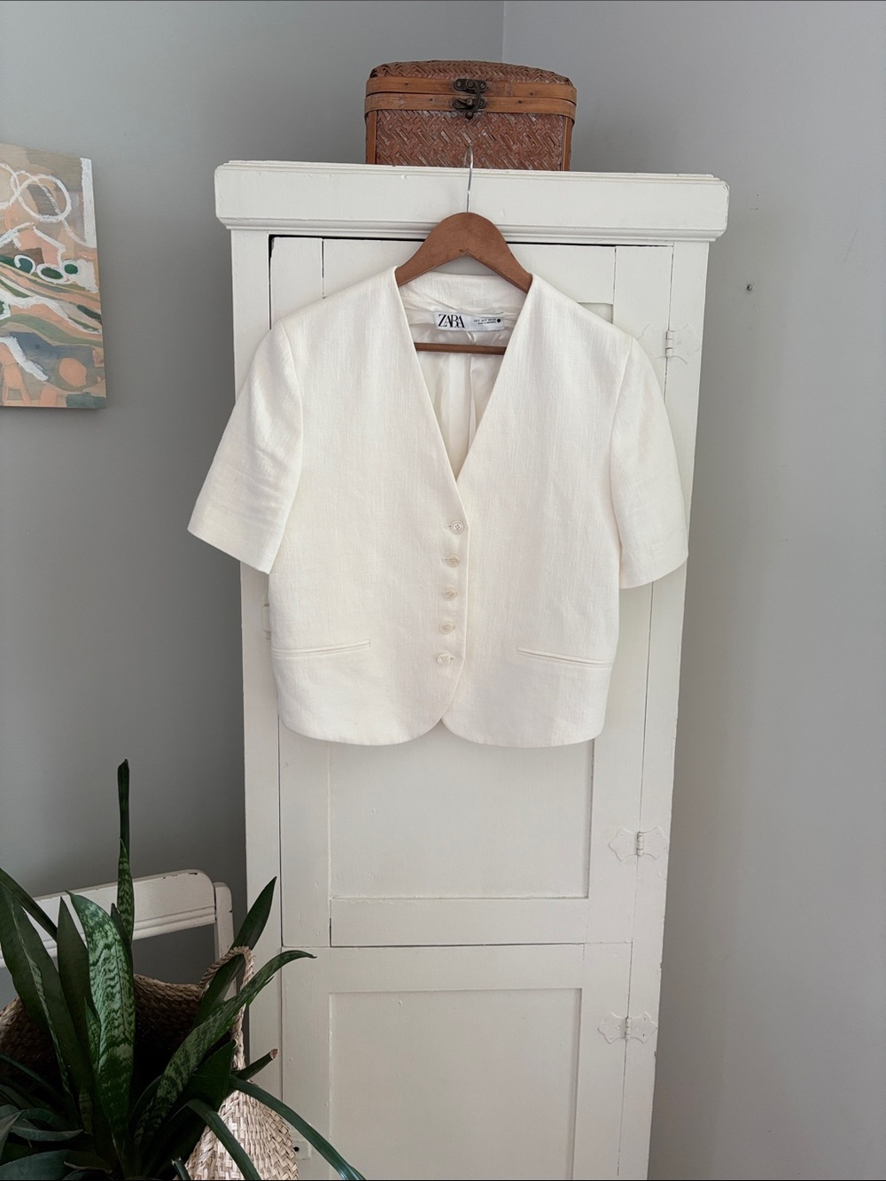 ZARA Off-White Short Sleeve Buttoned Jacket